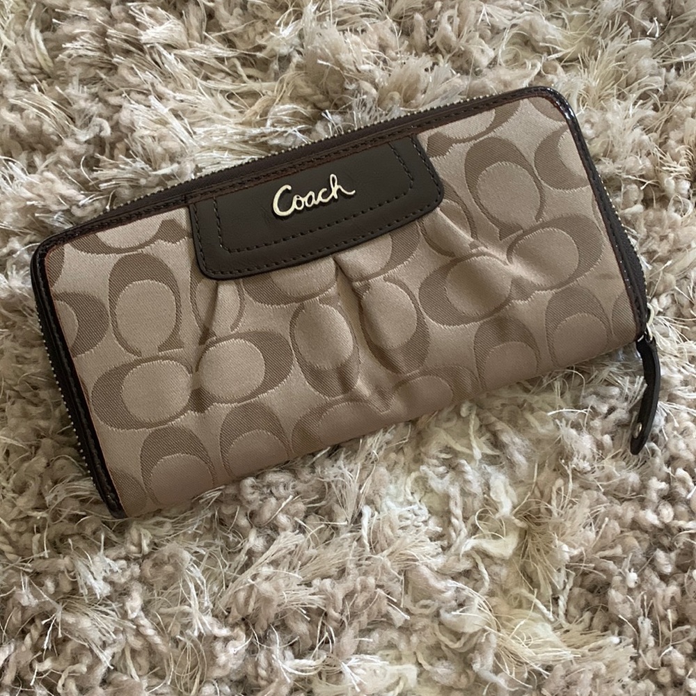 Coach wallet